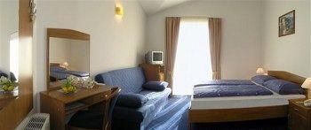 Viktorija Hotel Seget Vranjica