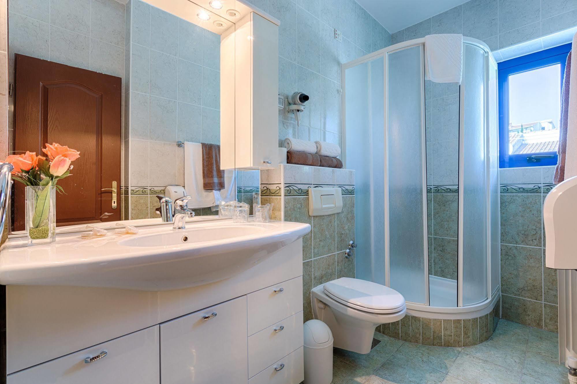 Hotel Viktorija 3*