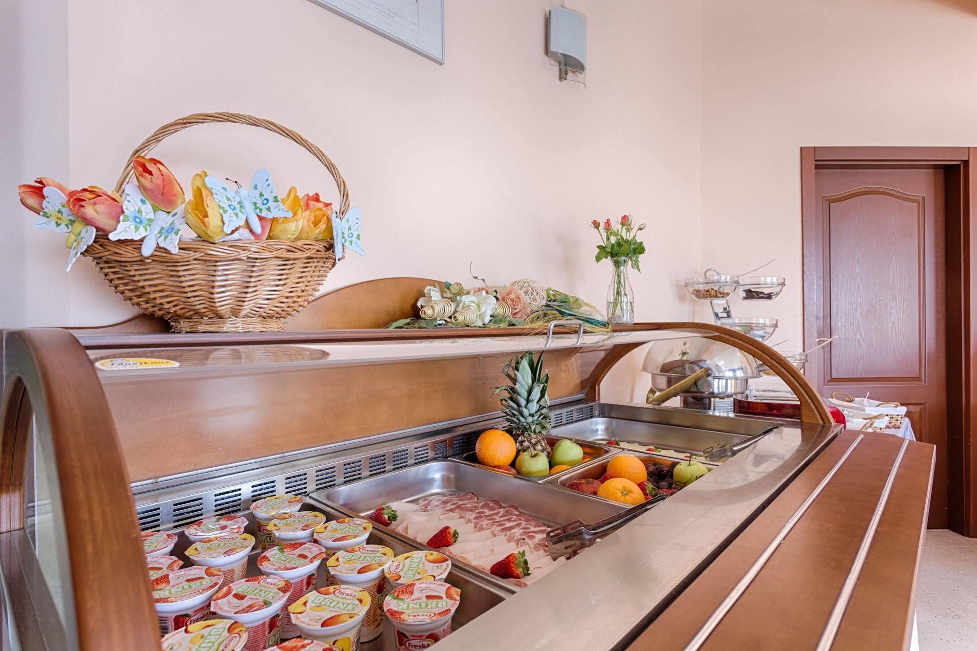 Viktorija Hotel