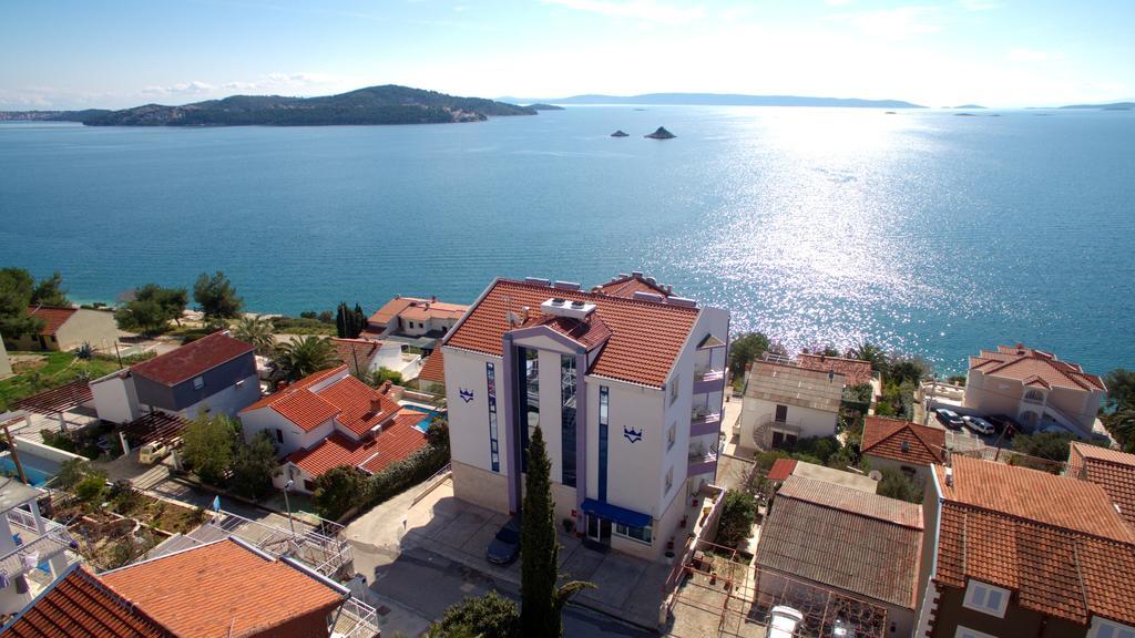 Hotel Viktorija 3*